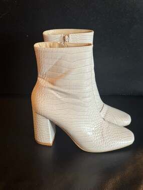 Lulus My Generation Pale Pink Crocodile High Heel Mid-Calf Boots 7.5